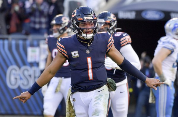 Fantasy football: Justin Fields, Aaron Jones, A.J. Brown among 8 must-draft players Fantasy football: Justin Fields, Aaron Jones, A.J. Brown among 8 must-draft players