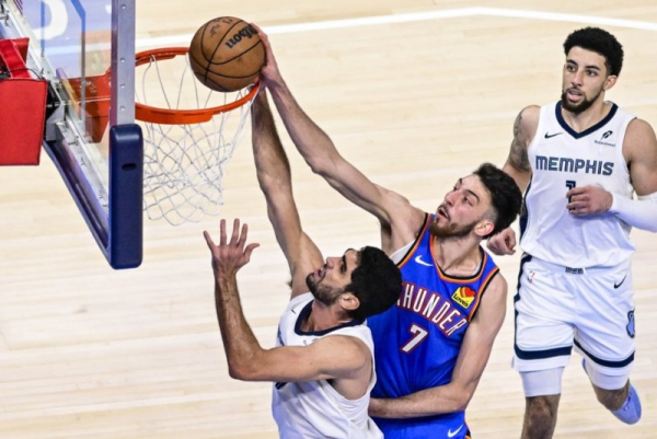 Holmgren, Thunder complete 29-point rally to stun Grizzlies in Game 3 Holmgren, Thunder complete 29-point rally to stun Grizzlies in Game 3