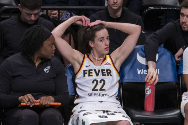 Caitlin Clark, Fever blast officials after scuffle-filled win over Sun Caitlin Clark, Fever blast officials after scuffle-filled win over Sun