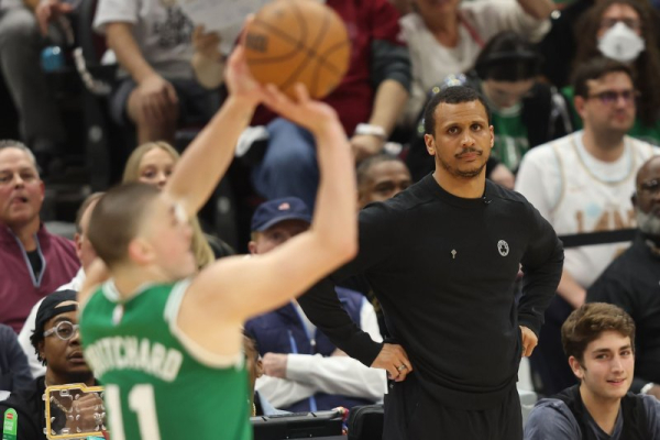 Boston Celtics sign coach Joe Mazzulla to contract extension