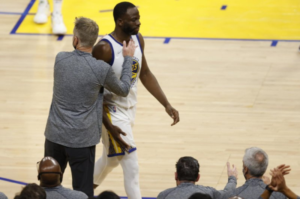 Warriors' Draymond Green feuds with coach Steve Kerr, exits bench