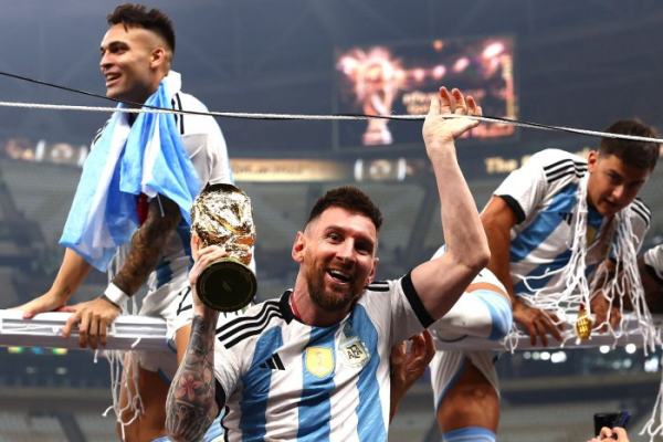 AC Milan lends Zlatan Ibrahimovic's son, Maximillian, to Ajax