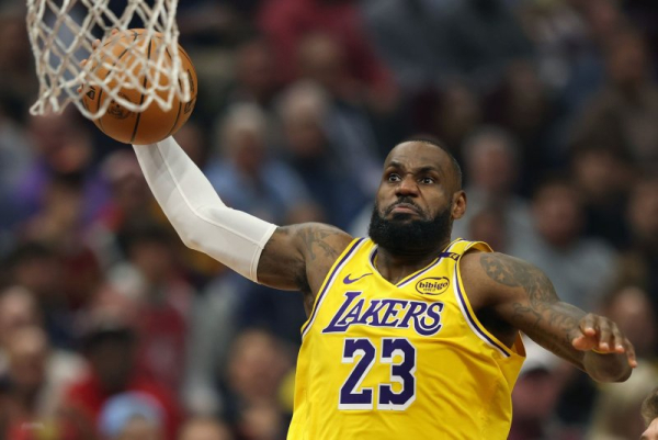 LeBron James calls out critics who said Lakers are better without him