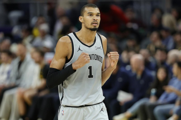 Spurs' Victor Wembanyama injures ribs in win over 76ers