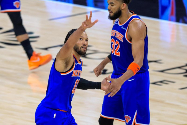 Brunson's 45 pts. lead Knicks over Spurs for 1st NBA title in 53 years