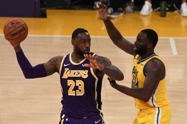Green declines option amid Warriors' LeBron James, Anthony Davis links