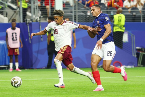 Spain shuts out World Cup favorite France, advances to finale Spain shuts out World Cup favorite France, advances to finale